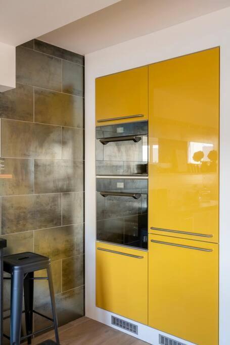 City Escape Apartment เลอบูร์เช ภายนอก รูปภาพ